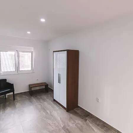 Strandhaus Adria Улцинь Екстер'єр фото