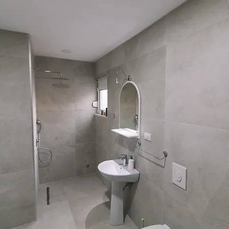 Strandhaus Adria Улцинь Екстер'єр фото